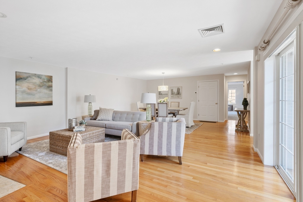 7 Conant Rd 34