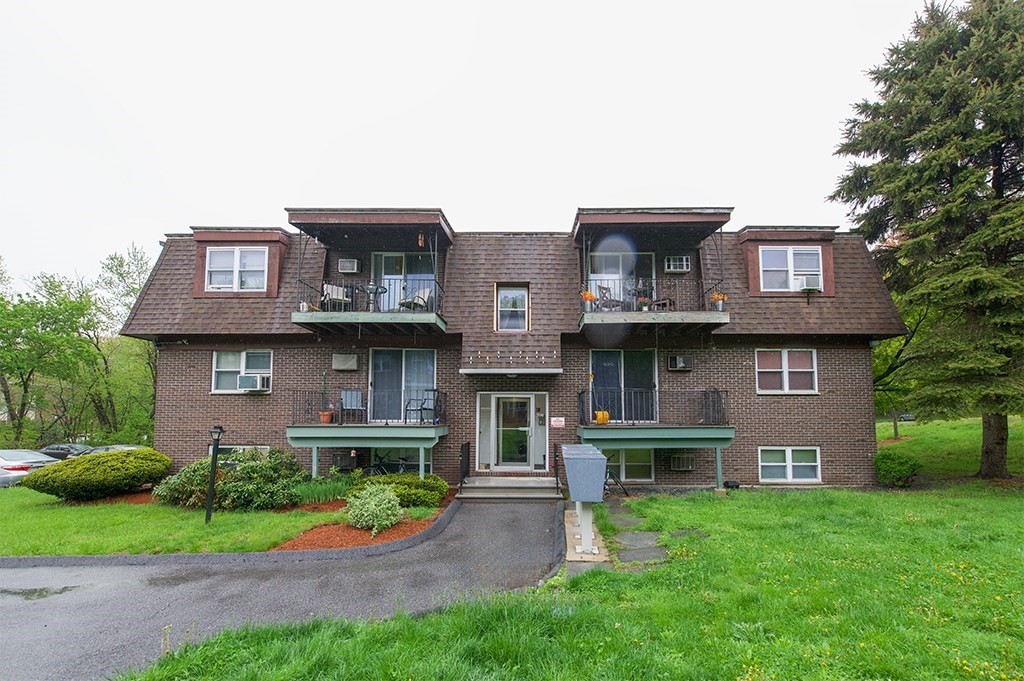 700 Robbins Ave 18