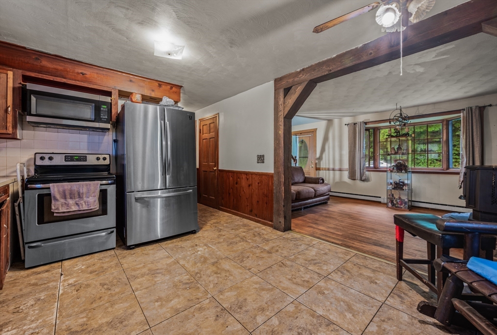 17 George Loomis Rd