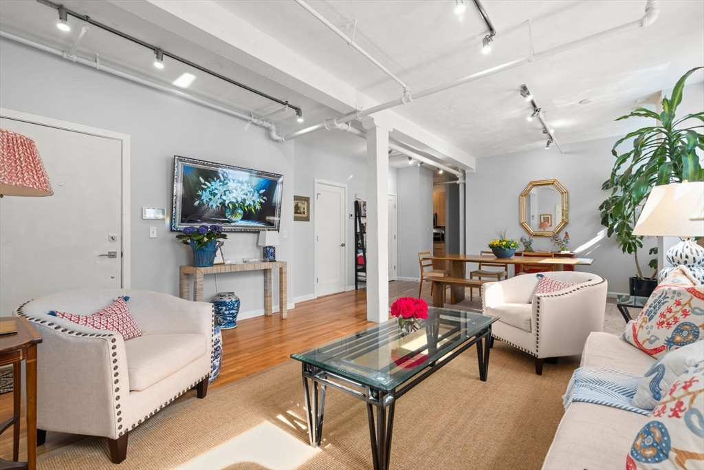 34 Plympton Street 1