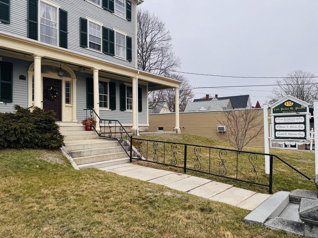 132 N Main St 2