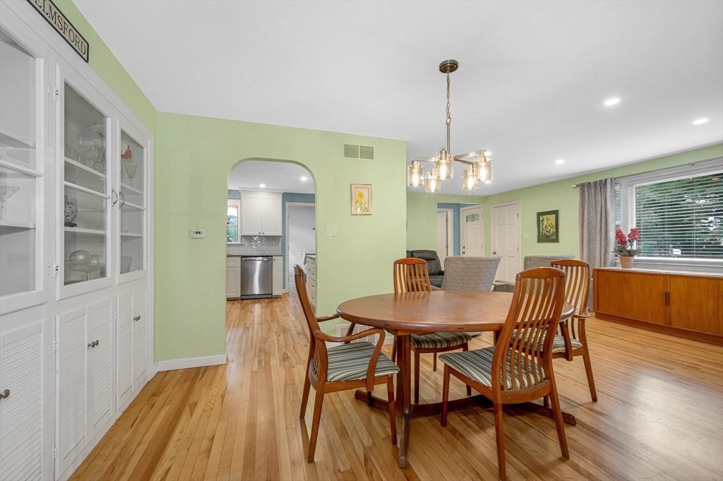 6 Forrest St, Chelmsford, MA, 6 Forrest St, Chelmsford, MA Photo #10