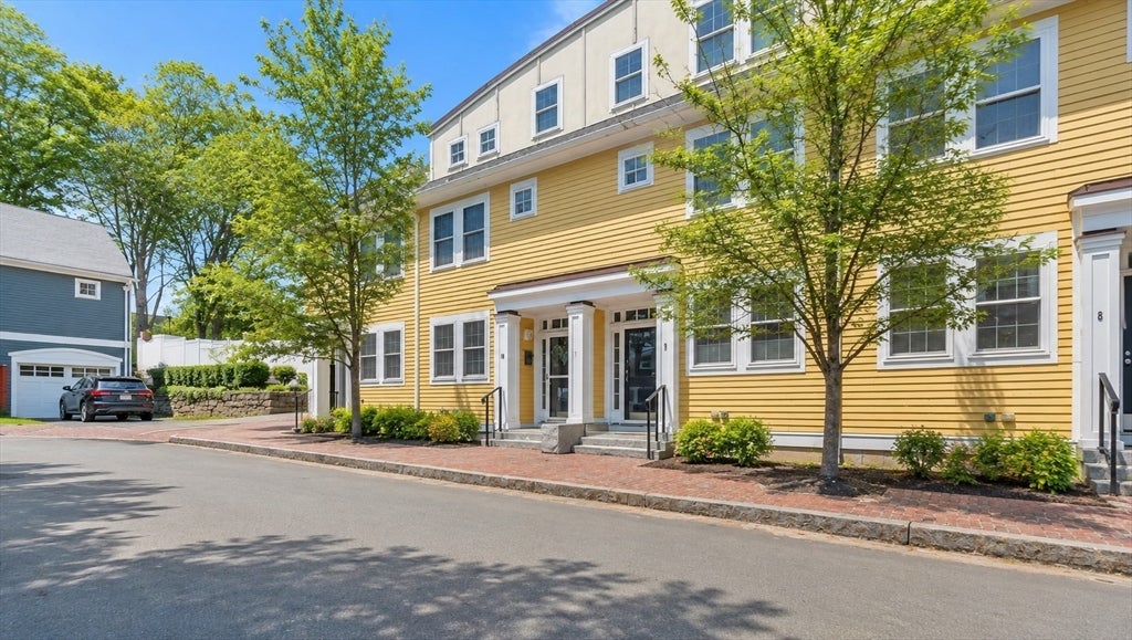 129 Merrimac St #9, Newburyport, MA, 129 Merrimac St #9, Newburyport, MA Photo #1