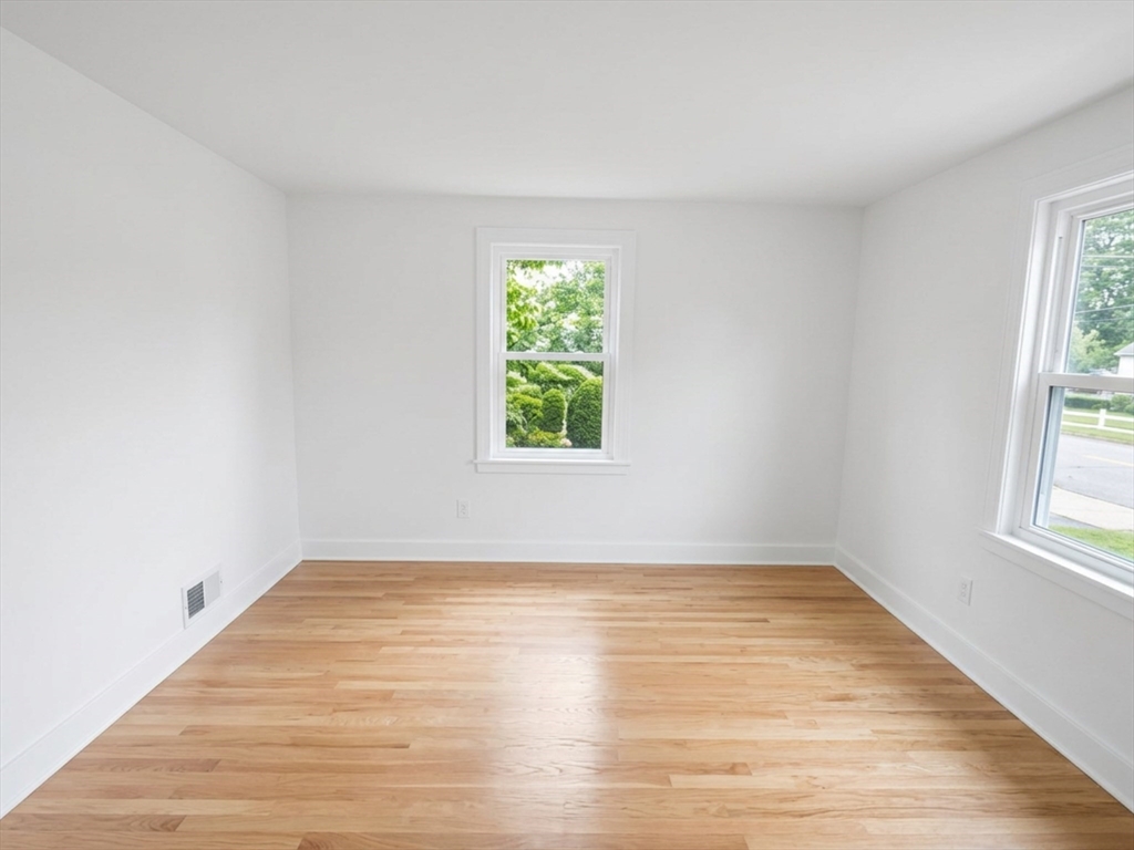 22 Hanson Ave, Walpole, MA, 22 Hanson Ave, Walpole, MA Photo #6