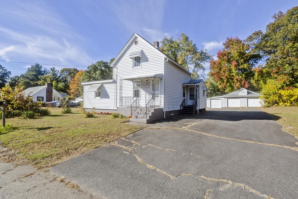 90 Anson St