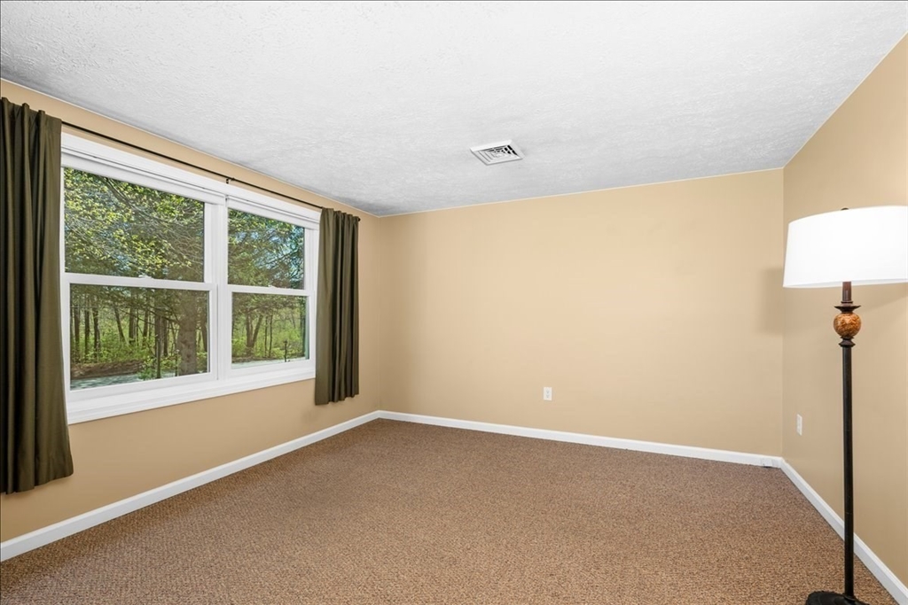 96 Ridge Rd, Northborough, MA, 96 Ridge Rd, Northborough, MA Photo #16