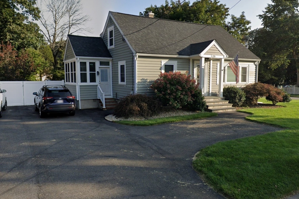 220 Burlington Ave