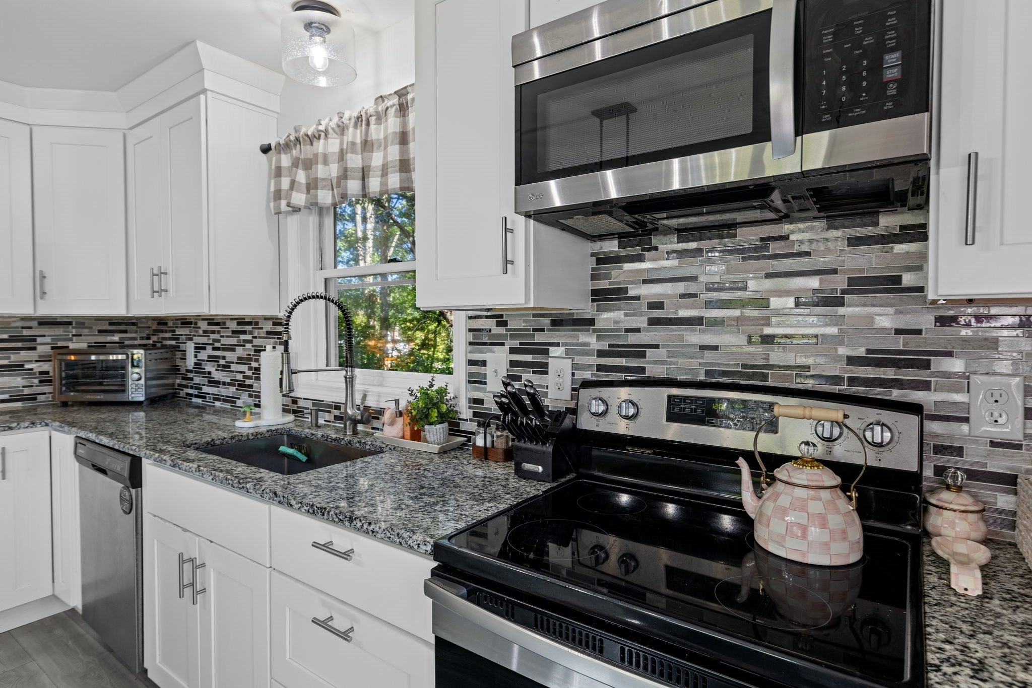 5 Rawson Road, Bellingham, MA, 5 Rawson Road, Bellingham, MA Photo #10