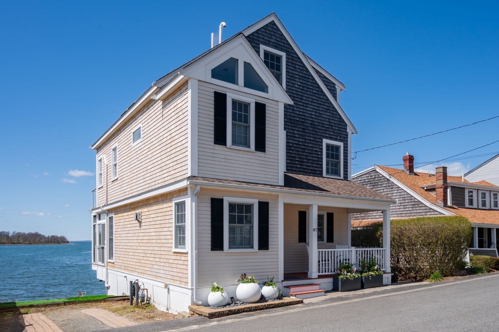 87 Bay Street
