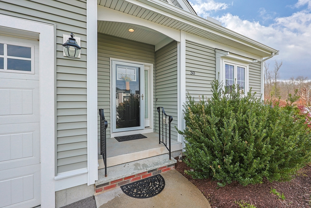 30 Partridge View Ln S