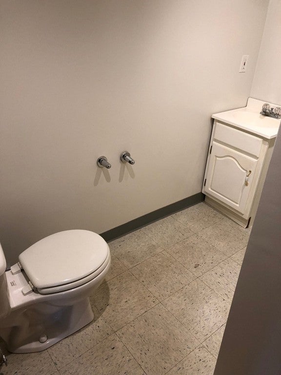 37 Harlow St #2, Arlington, MA Photo #12