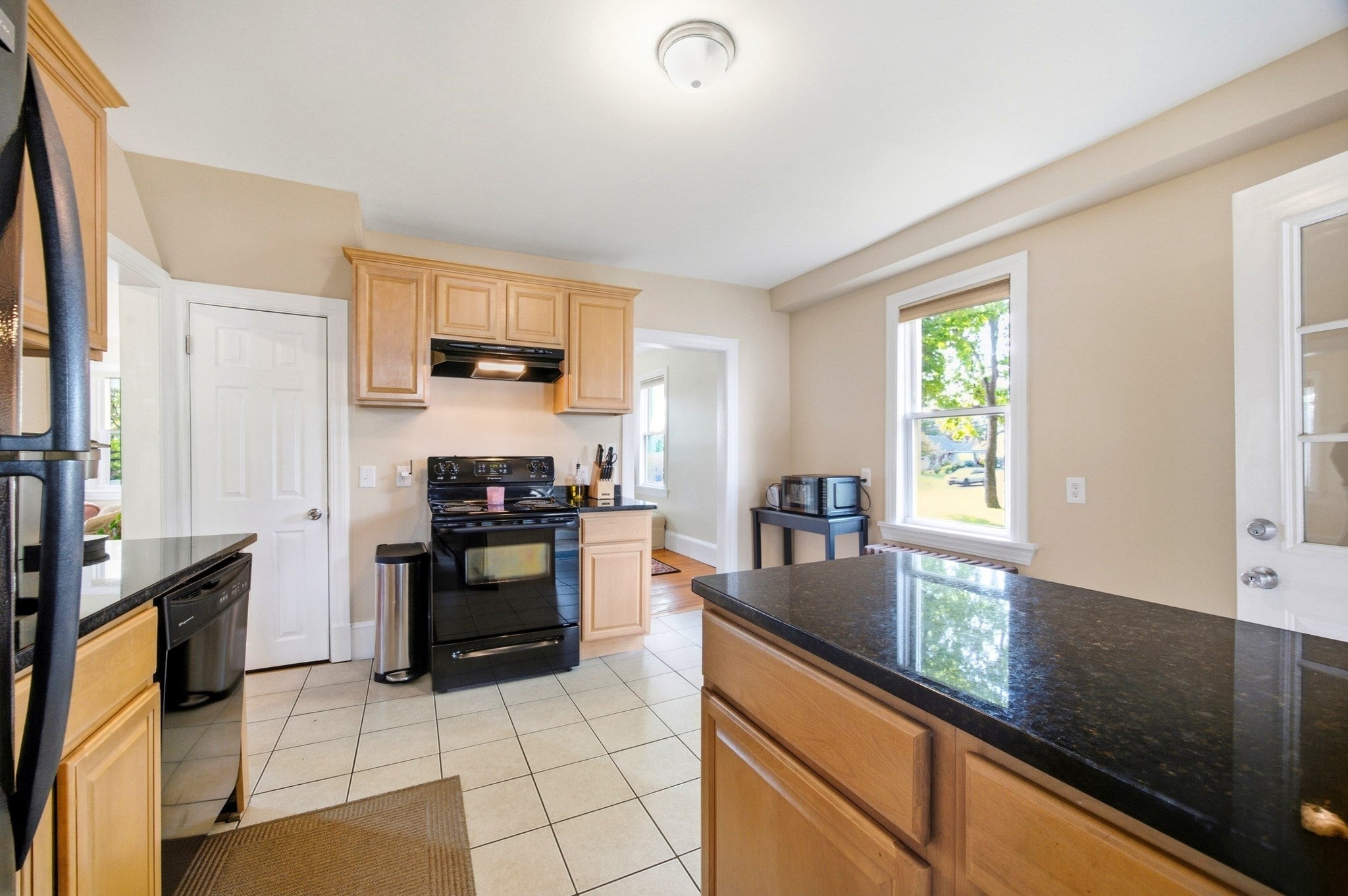 52 North St, Agawam, MA, 52 North St, Agawam, MA Photo #4