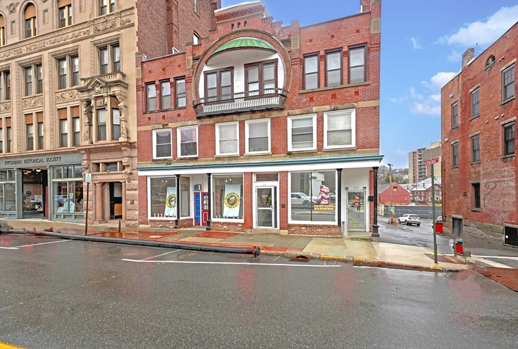 773-779 Main St