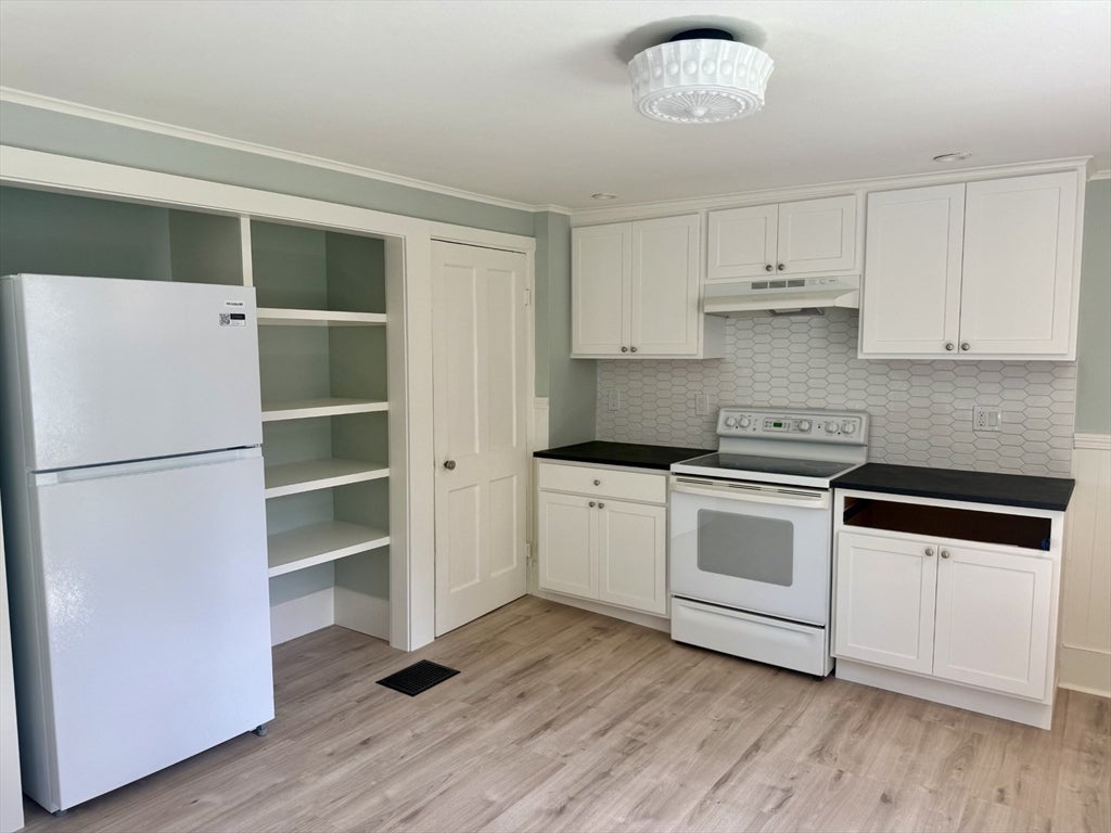 38 Crescent Road #38, Weymouth, MA, 38 Crescent Road #38, Weymouth, MA Photo #8