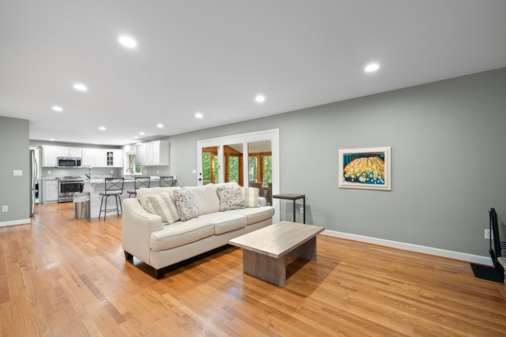 10 Fieldstone Way