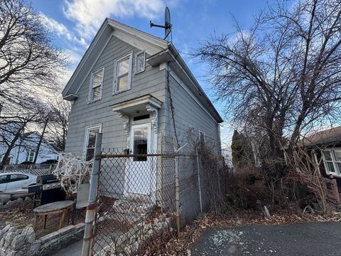Photo of 115 Collins St, Lynn, MA 01902 (MLS # 73471820)