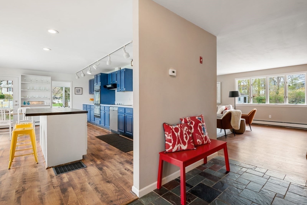 8 Marbee Rd