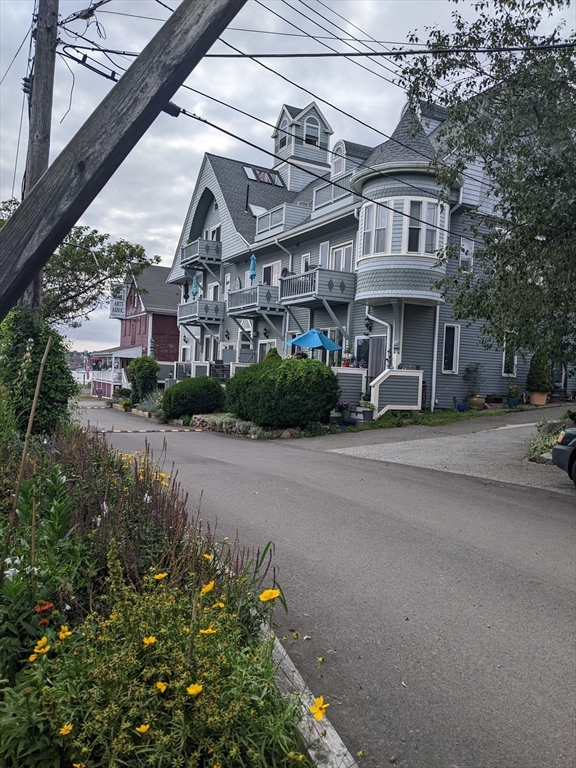 5 Pirates Lane B