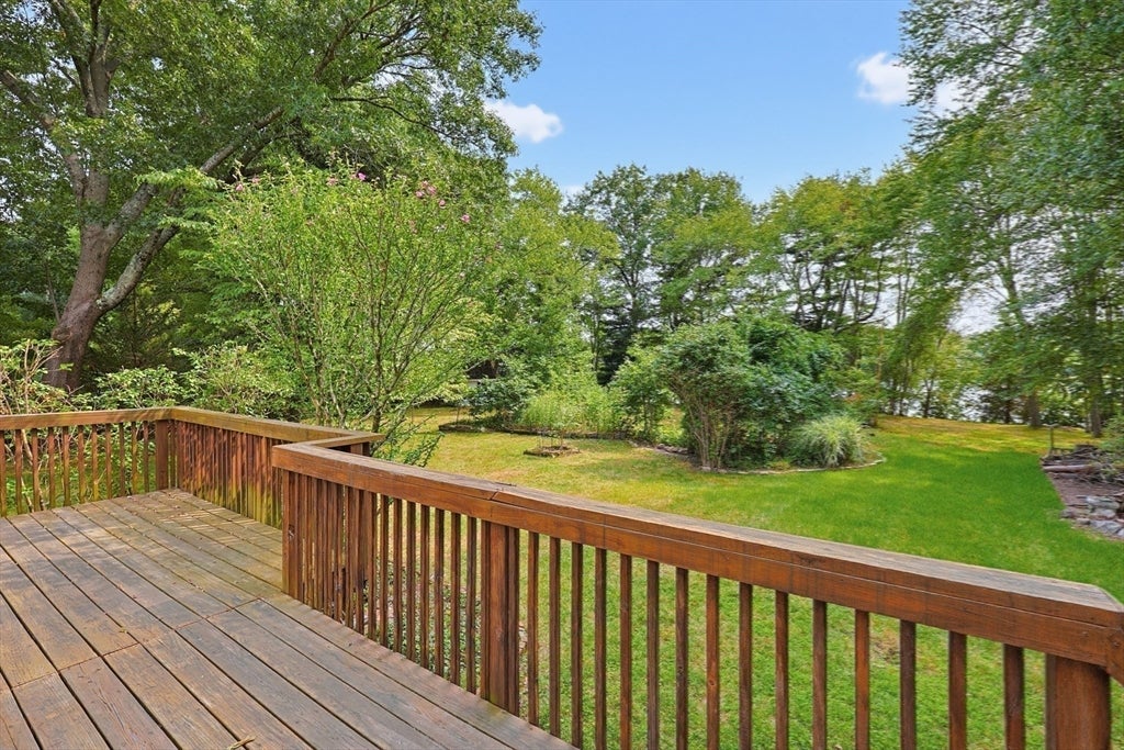 30 Charles St, North Attleboro, MA Photo #31