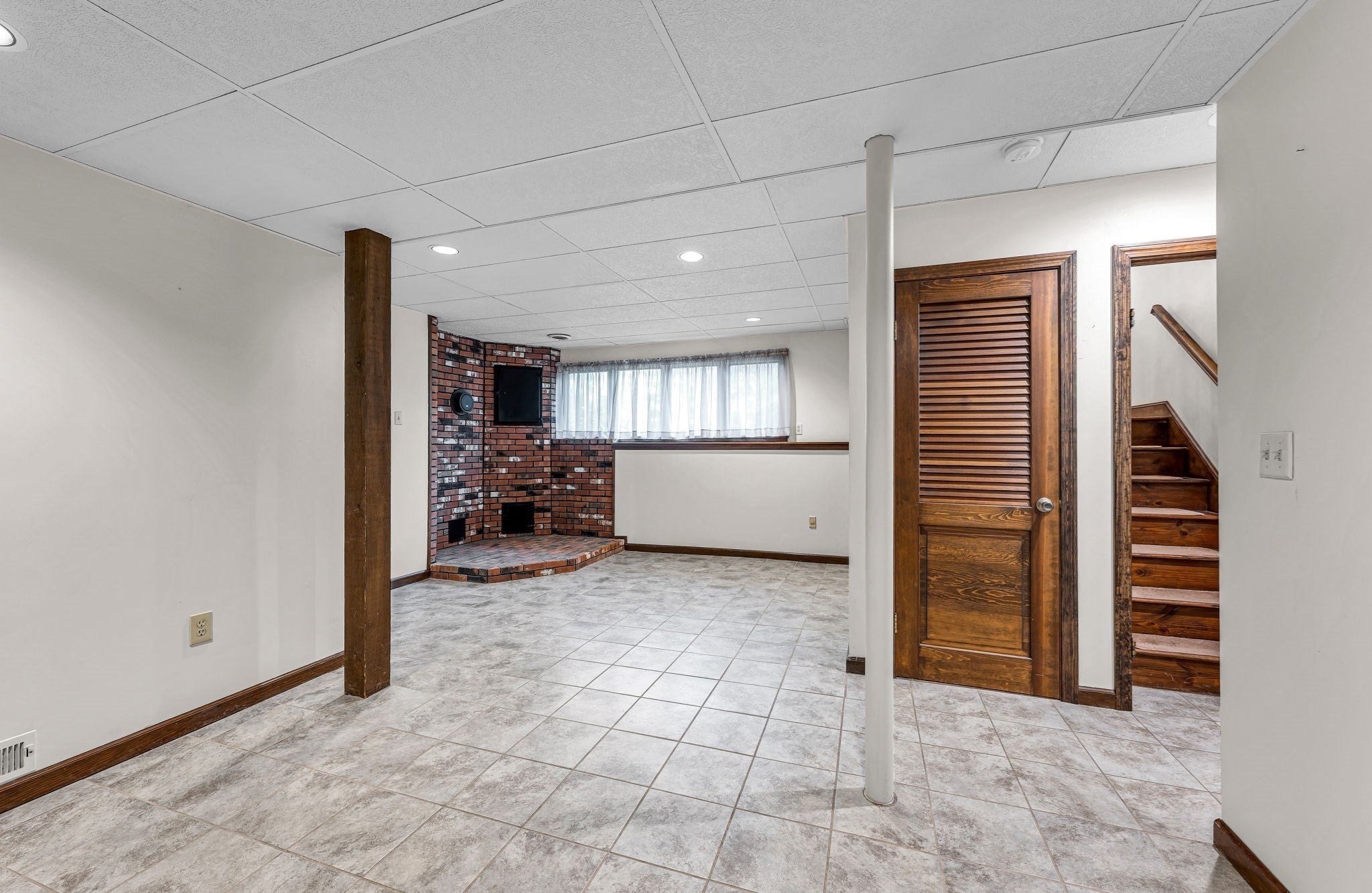 382 Miller St, Ludlow, MA, 382 Miller St, Ludlow, MA Photo #24