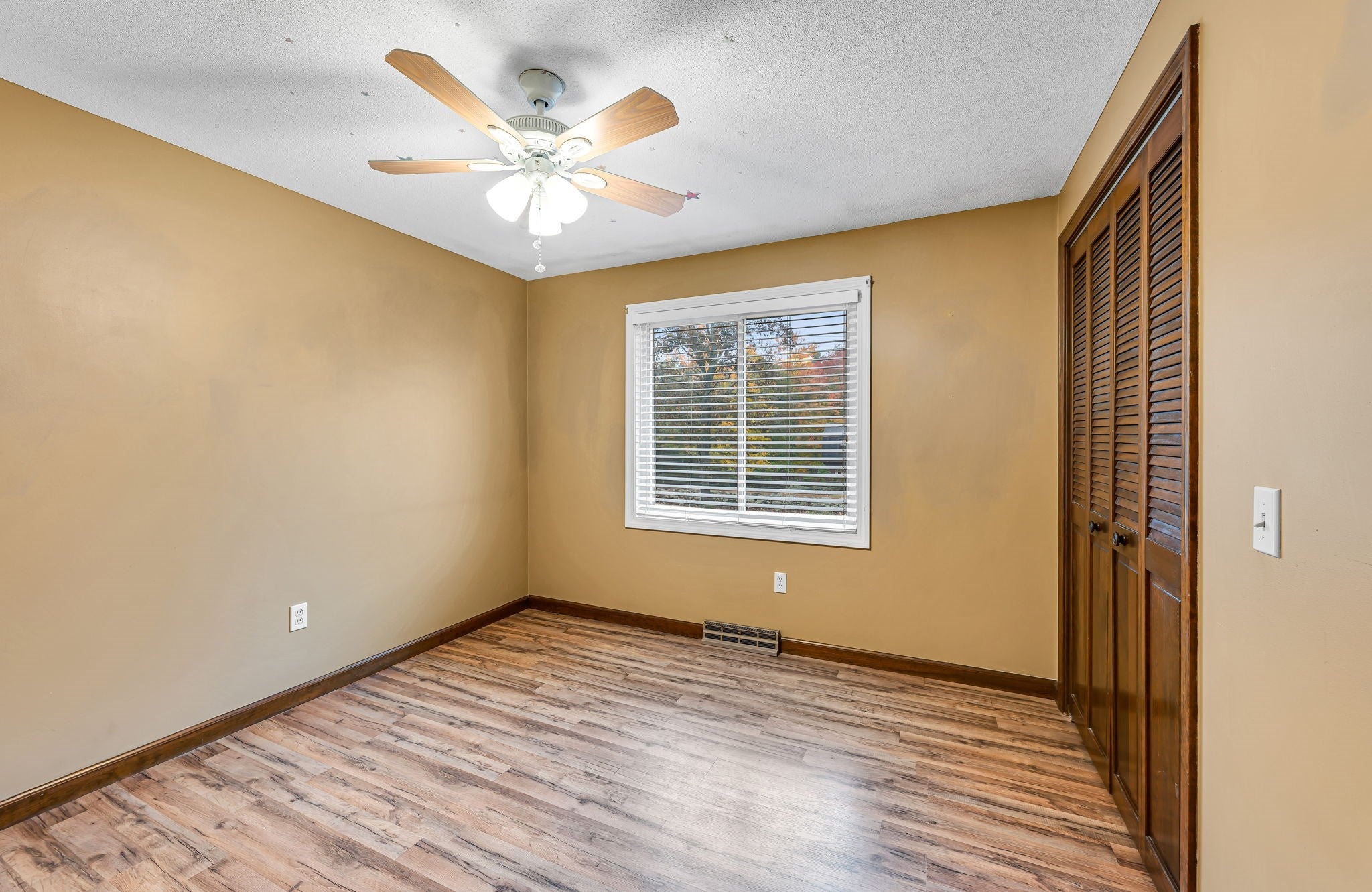 382 Miller St, Ludlow, MA, 382 Miller St, Ludlow, MA Photo #19
