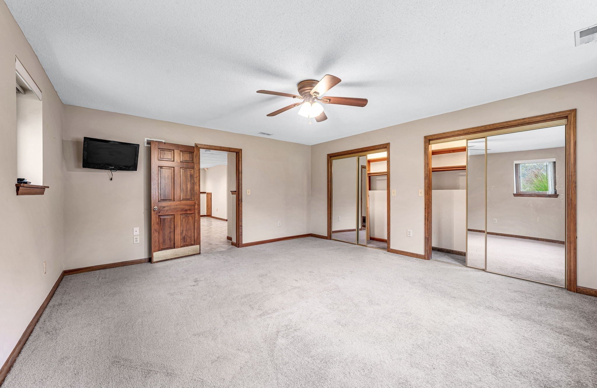 382 Miller St, Ludlow, MA, 382 Miller St, Ludlow, MA Photo #28