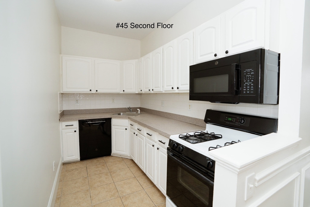 39-47 Water St