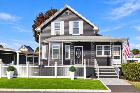 Photo of 15 Farley St, Methuen, MA 01844 (MLS # 73588077)
