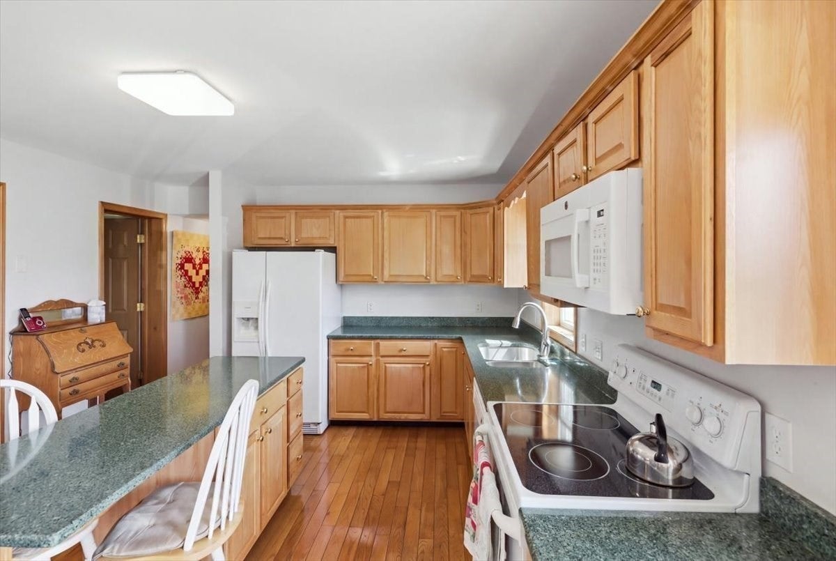 129 Balsam St, Fairhaven, MA, 129 Balsam St, Fairhaven, MA Photo #8