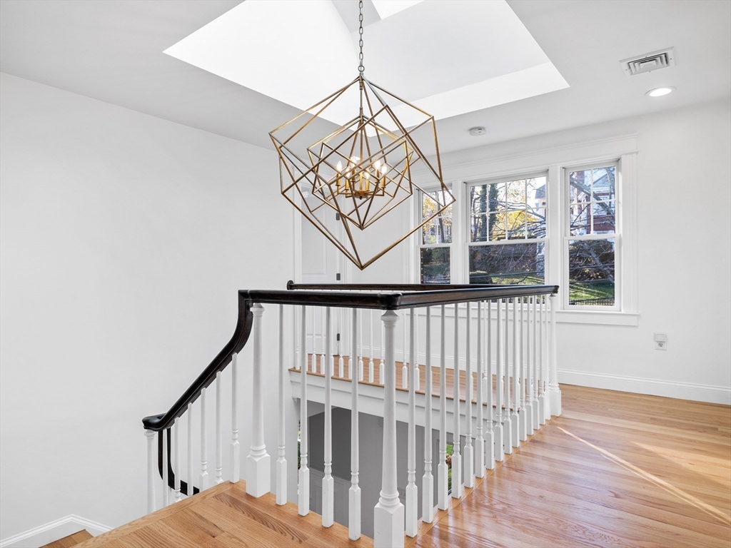 25 Falmouth Rd, Arlington, MA Photo #20
