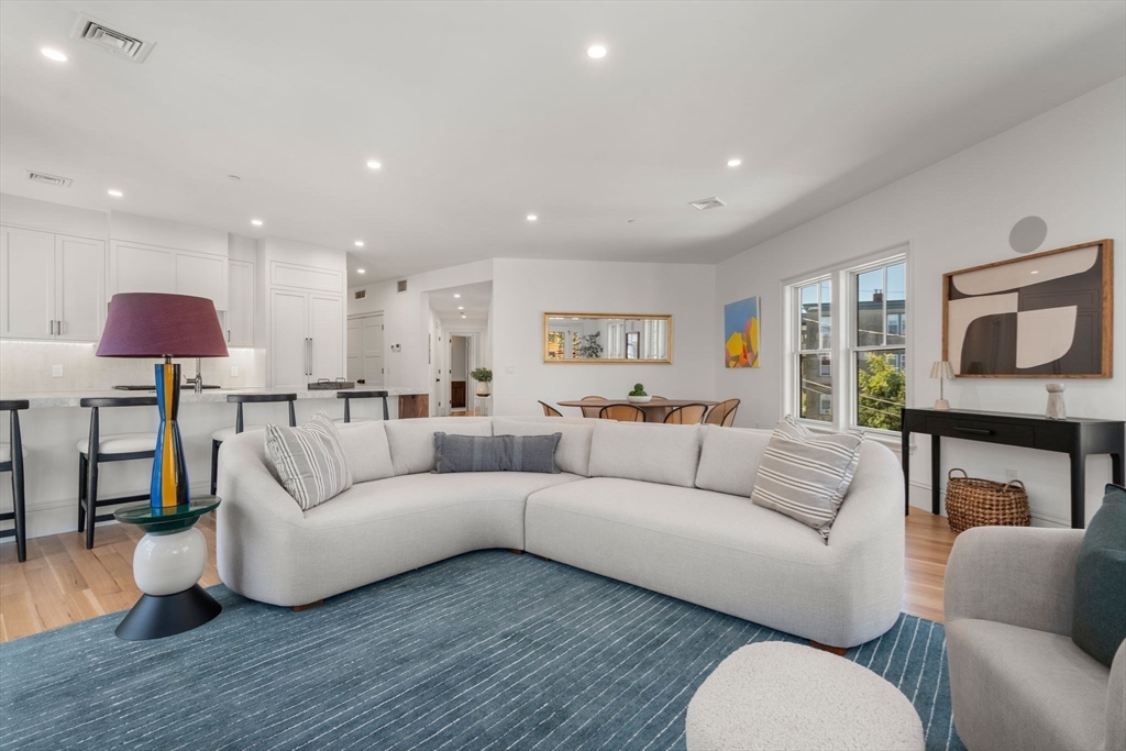 69 Williams Street 202