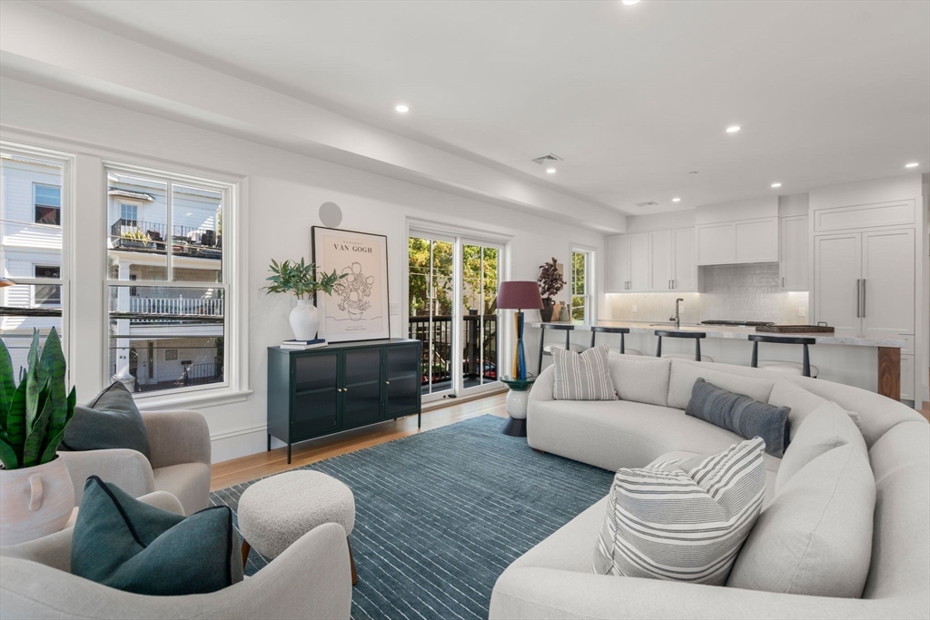 69 Williams Street 202