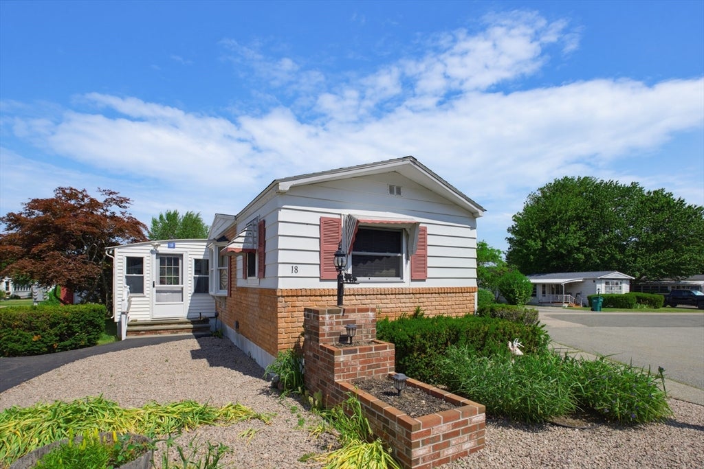 18 Sunset Lane