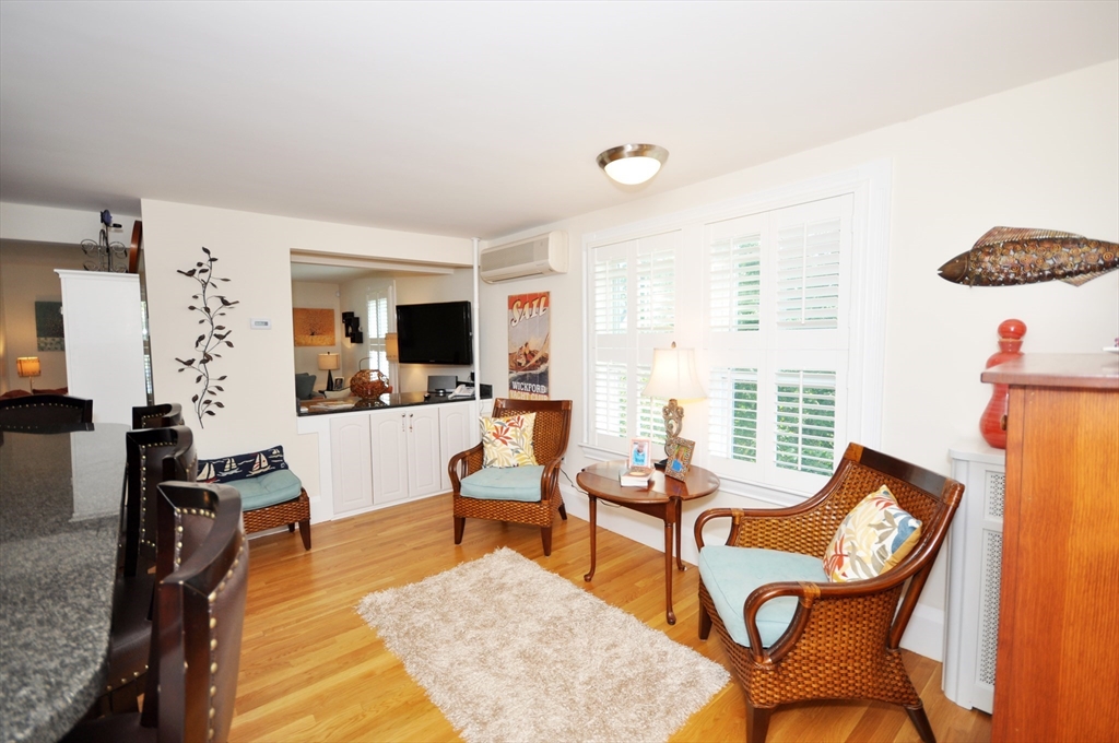 150 Hubbard Street B