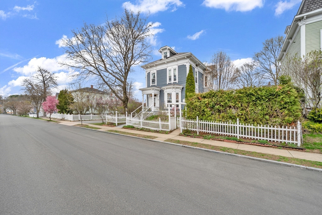 47 Highland Ave