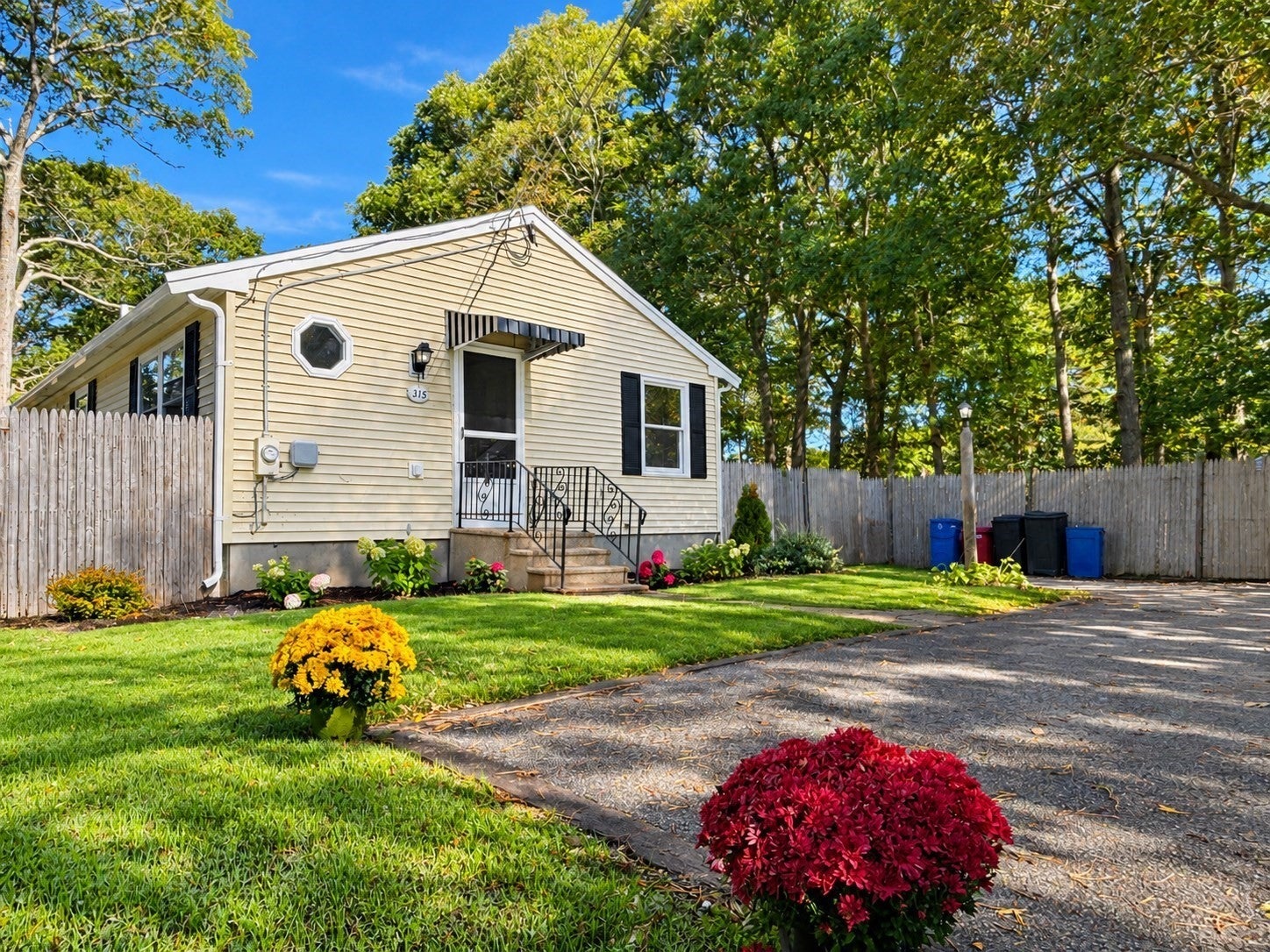 315 Winslow Gray Rd, Yarmouth, MA Photo #1