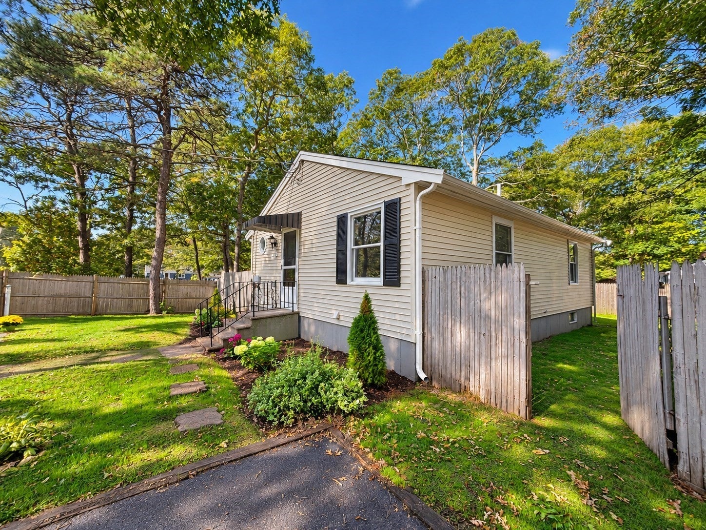 315 Winslow Gray Rd, Yarmouth, MA Photo #14