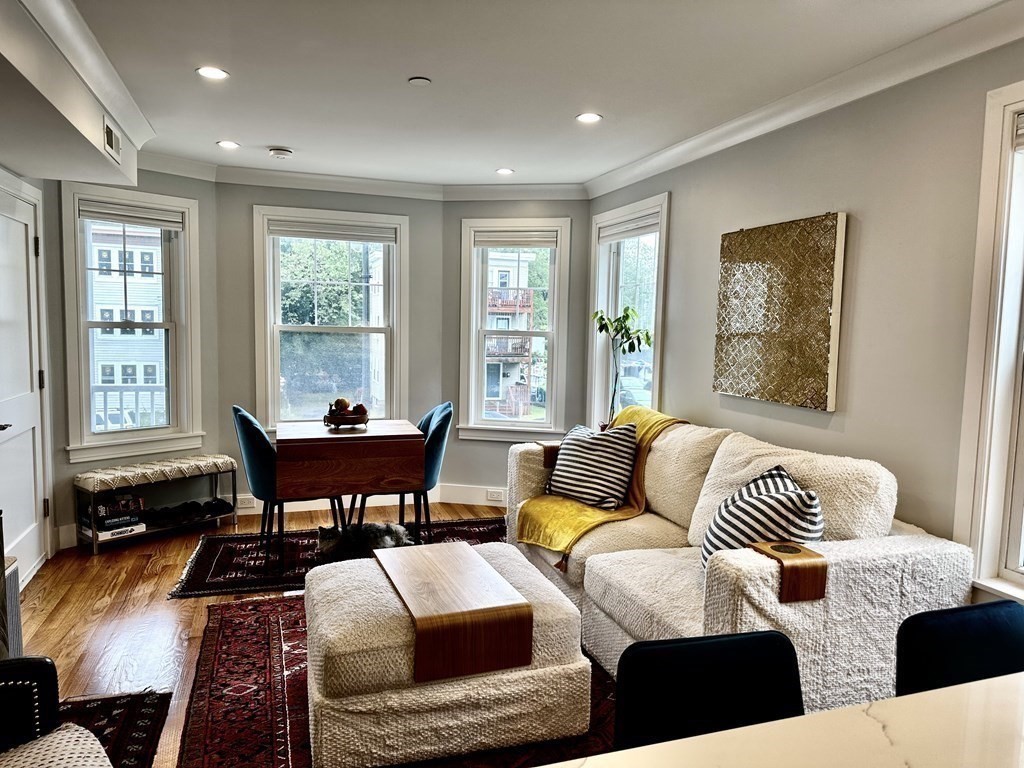 650 Hyde Park Ave 2L