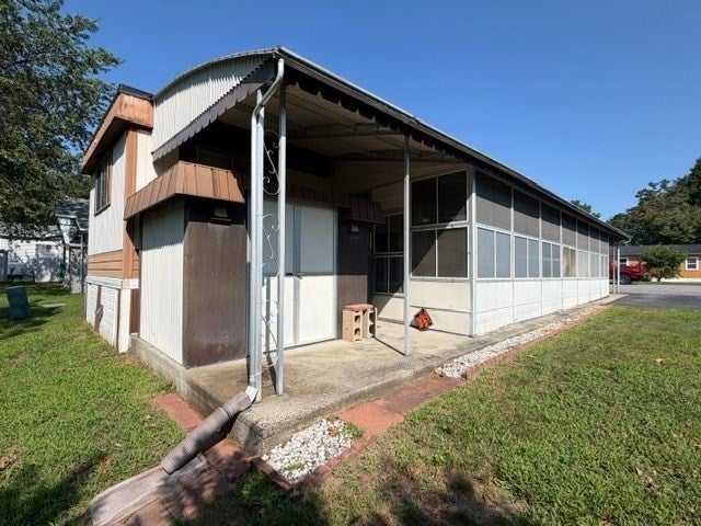 1237 Central 21