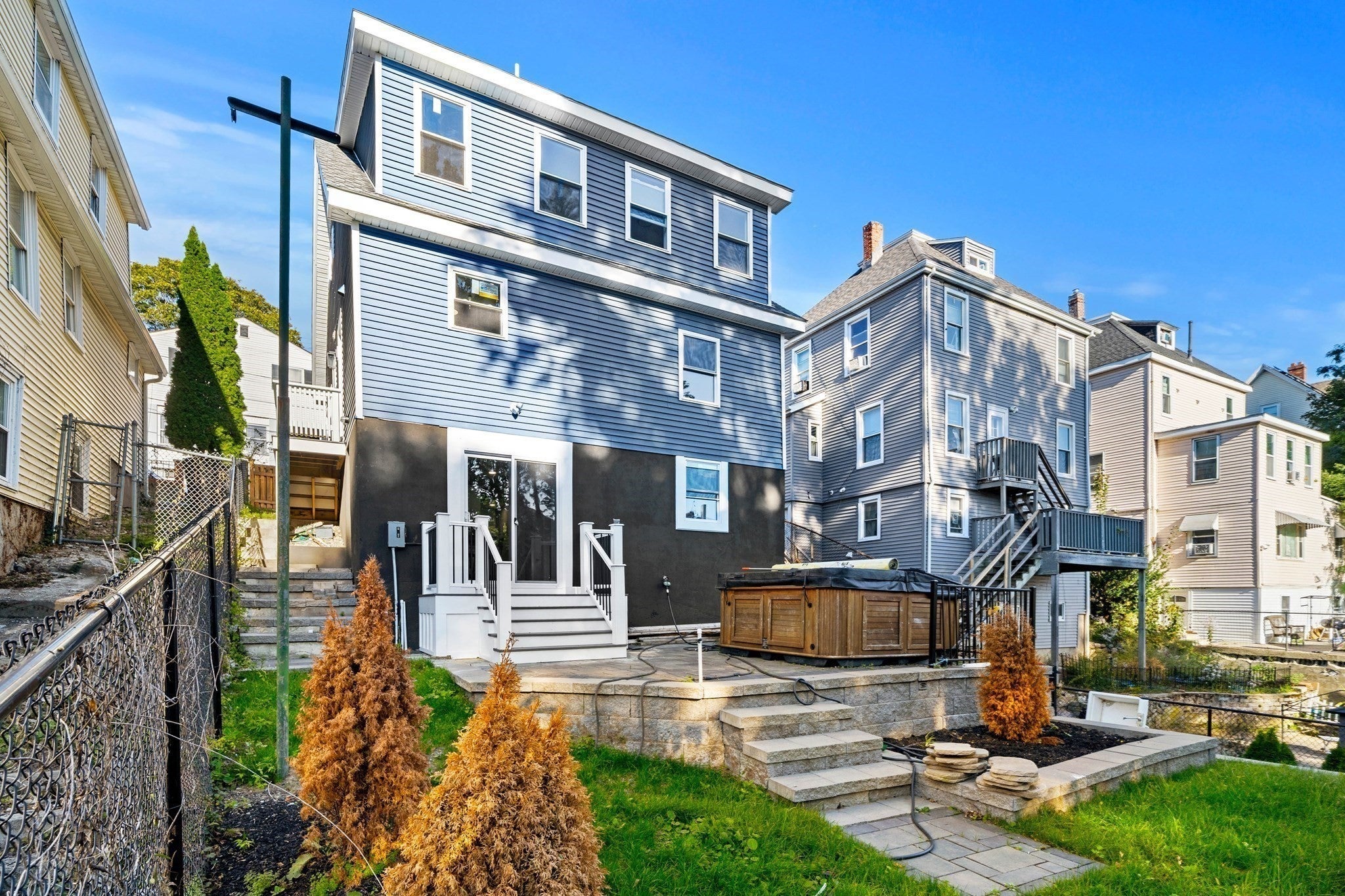 18 Derne ST, Everett, MA Photo #7