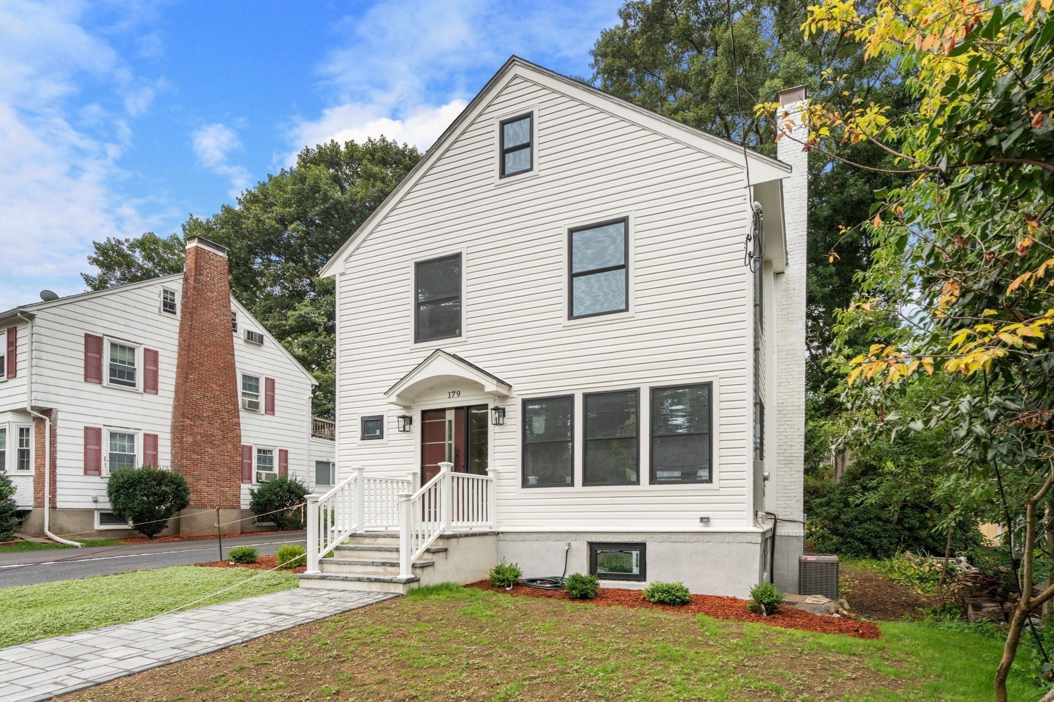 179 Woodcliff Rd, Newton MA 02461