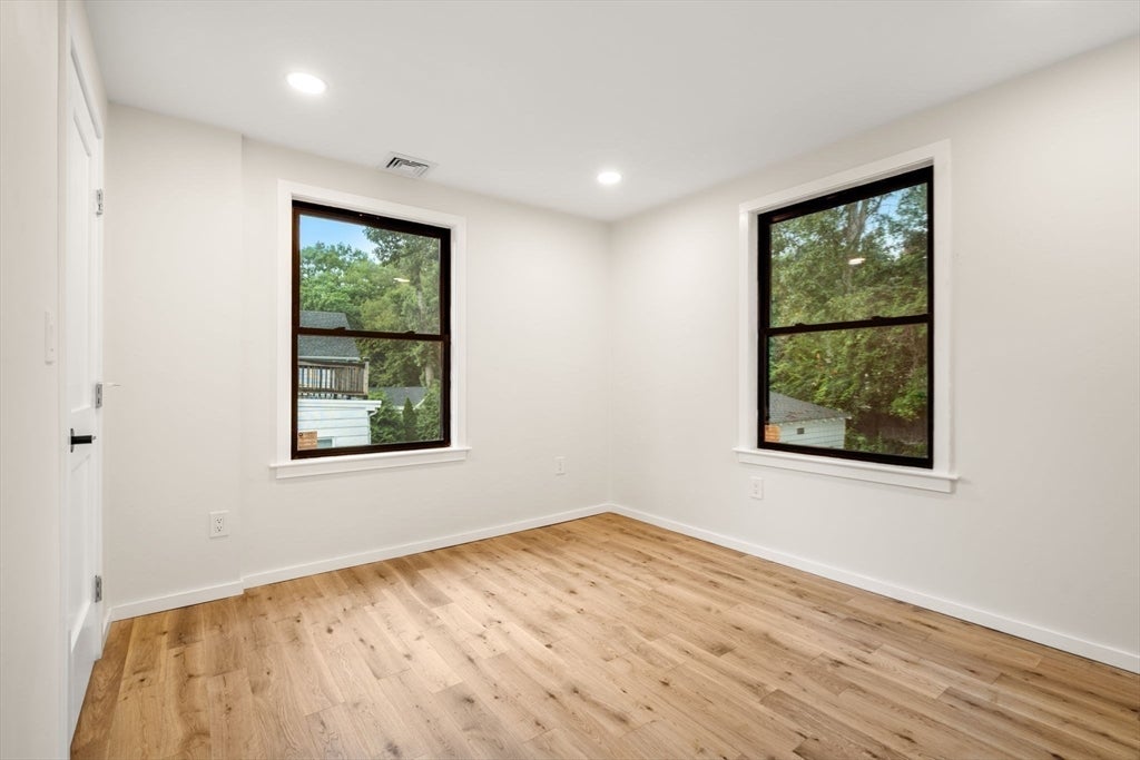 179 Woodcliff Rd, Newton, MA, 179 Woodcliff Rd, Newton, MA Photo #20