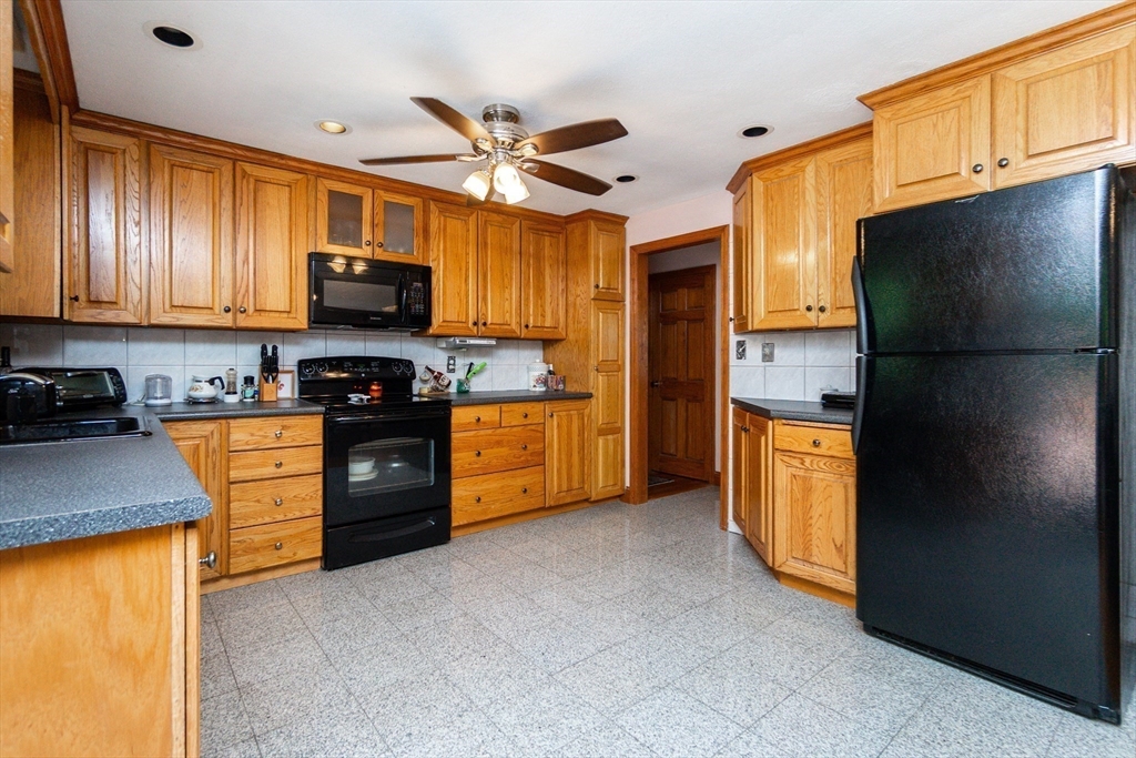 80 Forest St