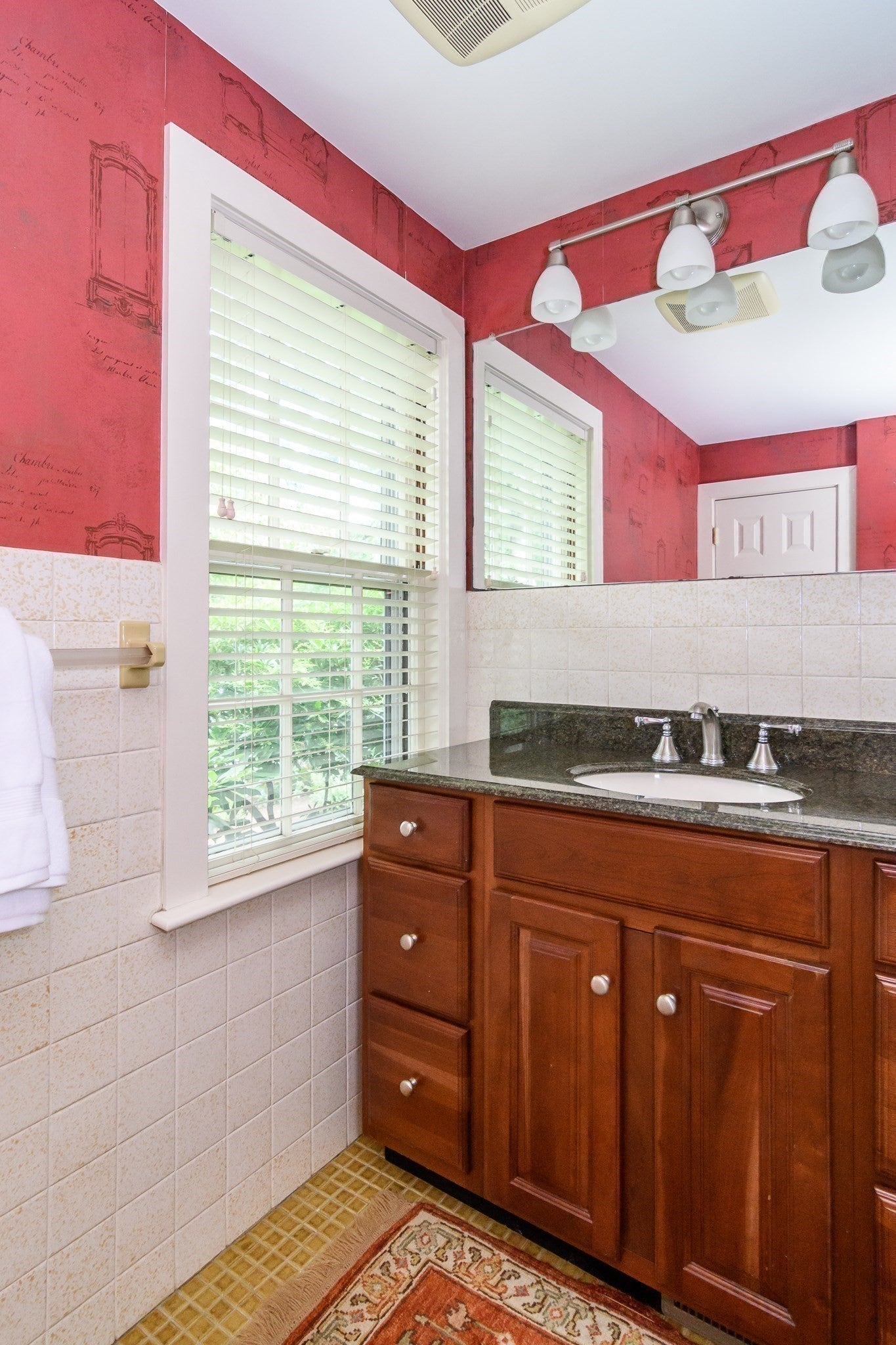 186 Oakland Street, Wellesley, MA Photo #11