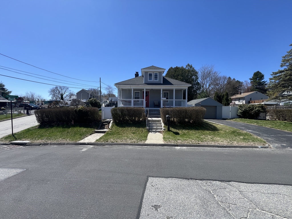 5 Chino Ave