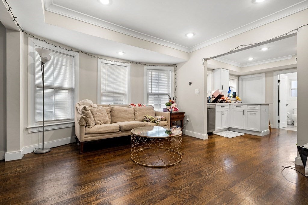 11-15 Pomeroy St