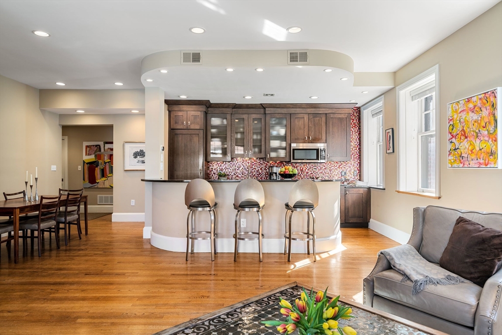 82 Chestnut Street 30