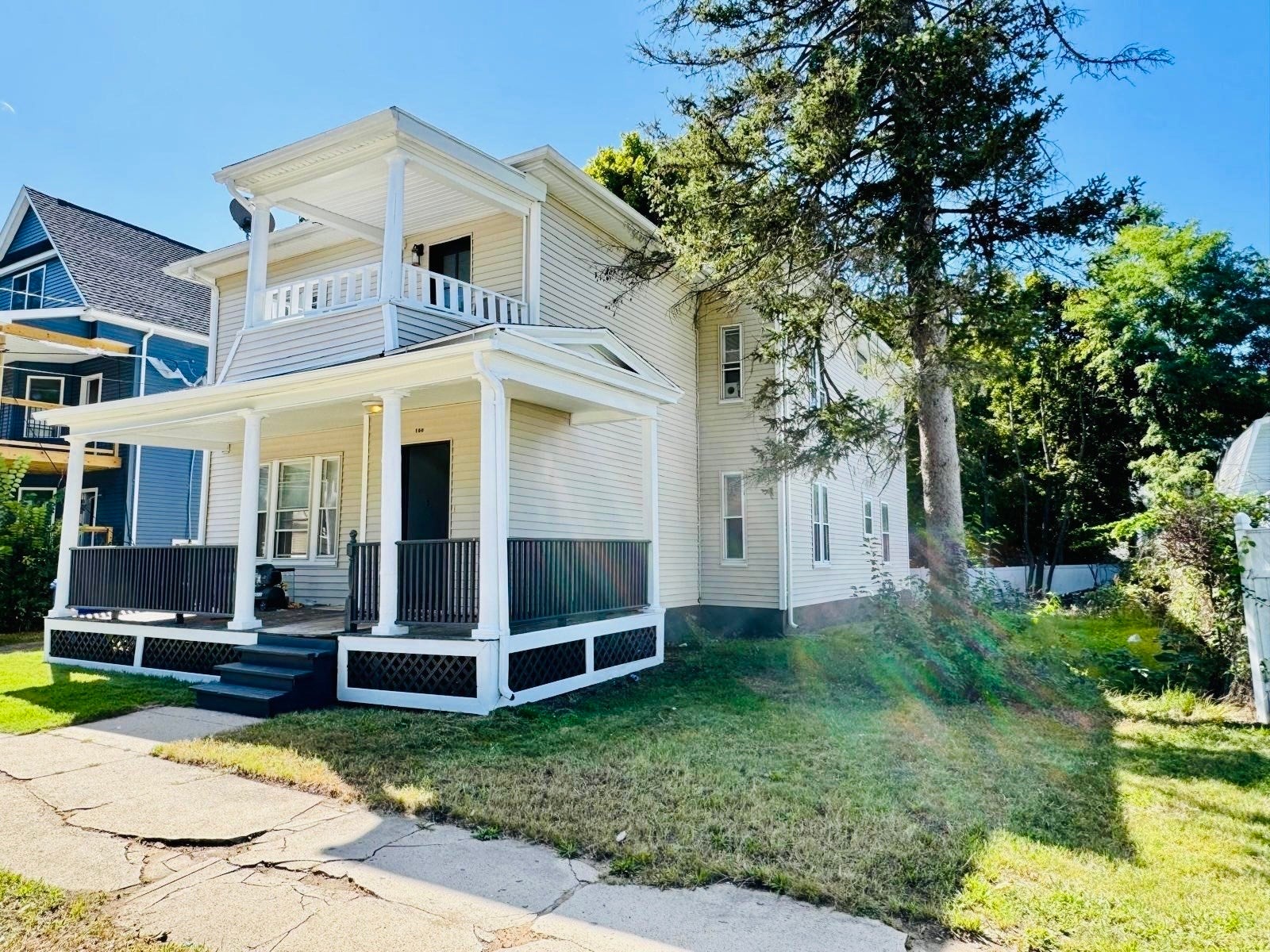 130 Myrtle St, Springfield, MA, 130 Myrtle St, Springfield, MA Photo #2