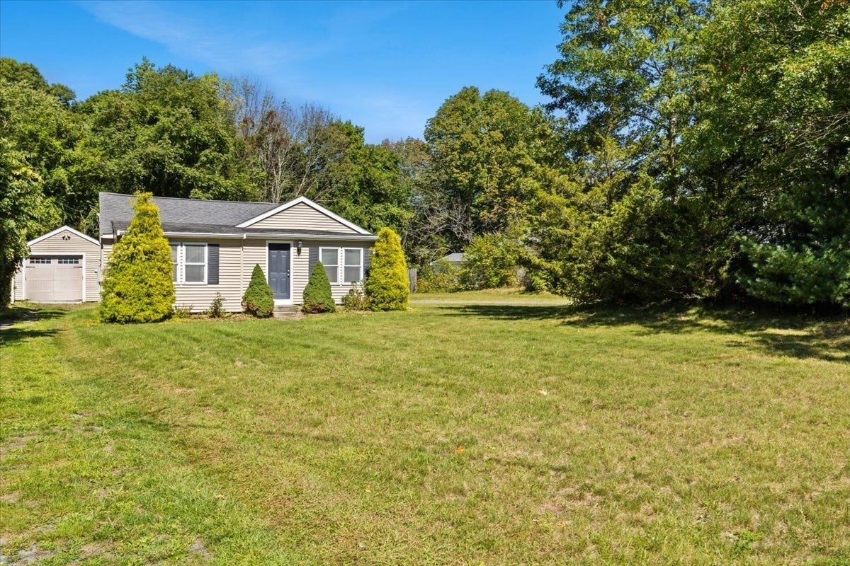 201 Tiffany St, Attleboro, MA, 201 Tiffany St, Attleboro, MA Photo #2
