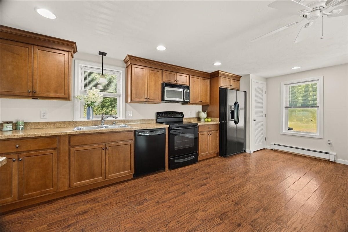 201 Tiffany St, Attleboro, MA, 201 Tiffany St, Attleboro, MA Photo #7
